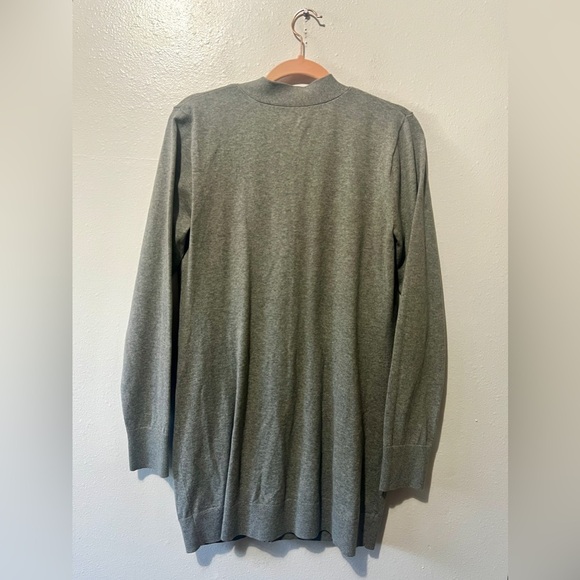 Duluth Trading V-Neck Grey Button-Down Cardigan - Small - Picture 7 of 9